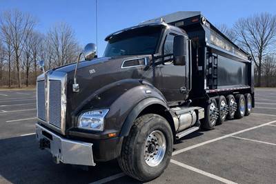 Kenworth T880 Dump Truck