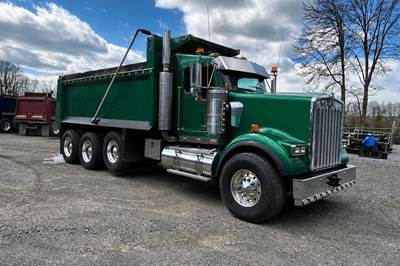 Kenworth W900B Dump Truck