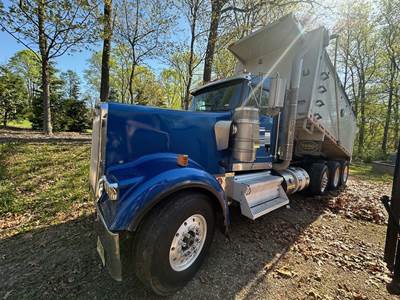 Kenworth W900L Dump Truck
