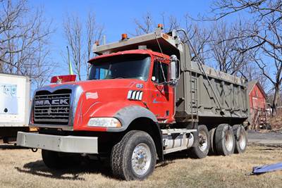 Mack CH613 Dump Truck