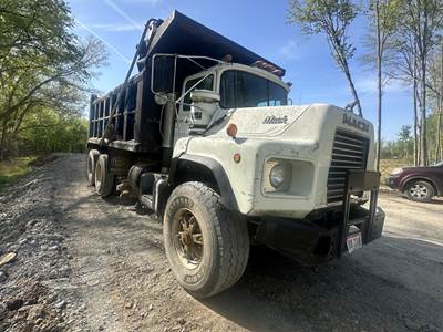 Mack DM690S Dump Truck