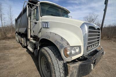Mack Granite CU713 Dump Truck