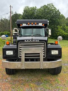 Mack RD688S Dump Truck