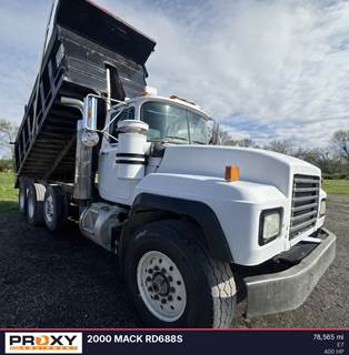 Mack RD688S Dump Truck
