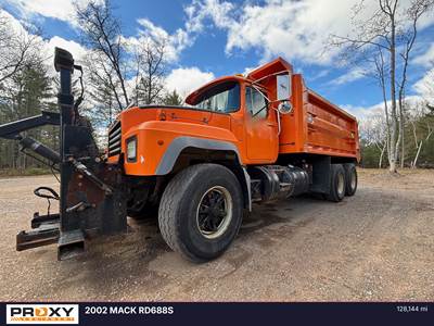 Mack RD688S Dump Truck