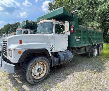 Mack RD690S Dump Truck