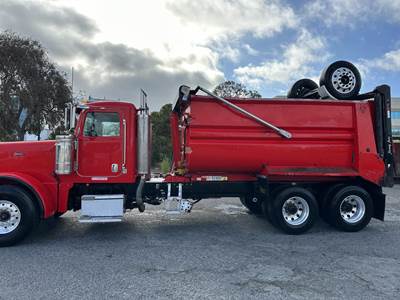 Peterbilt 379 Dump Truck