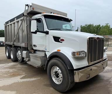 Peterbilt 567 Dump Truck