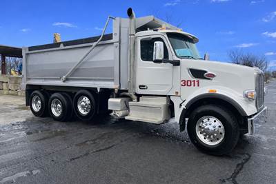 Peterbilt 567 Dump Truck