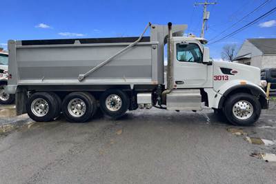 Peterbilt 567 Dump Truck