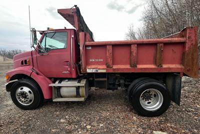 Sterling L7500 Dump Truck