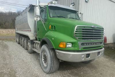 Sterling L9500 Dump Truck