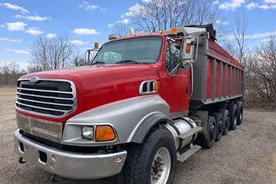 Sterling L9500 Dump Truck