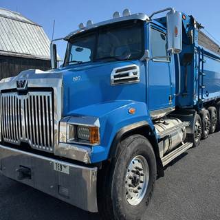 Western Star 4700 Dump Truck
