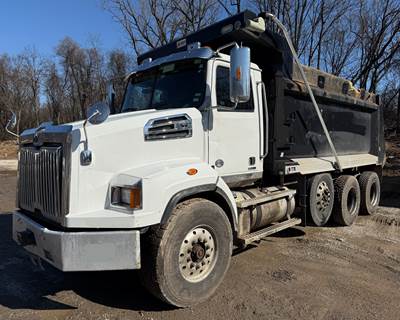 Western Star 4700SB Dump Truck