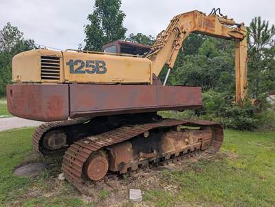 Case 125B Excavator
