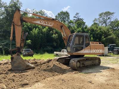 Case 9020B Excavator