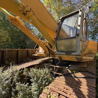 Case 9060B Excavator