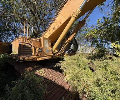 Case 9060B Excavator