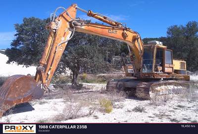 Caterpillar 235B Excavator