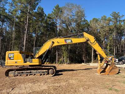 Caterpillar 320 Excavator