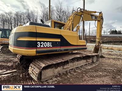 Caterpillar 320BL Excavator