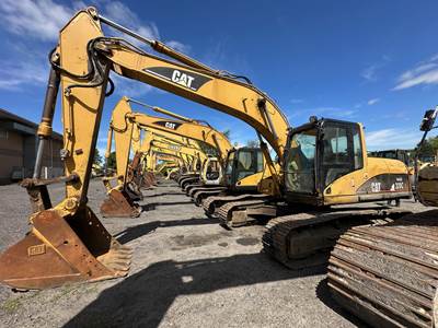 Caterpillar 320CL Excavator
