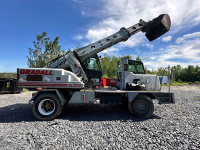 Gradall XL3100 Excavator