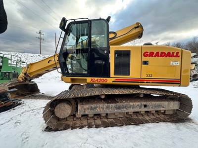 Gradall XL4200 Excavator
