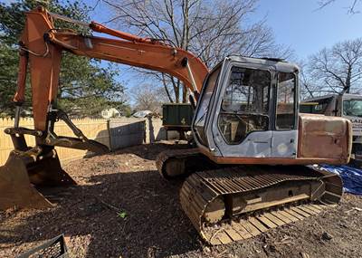 Hitachi EX100-2 Excavator