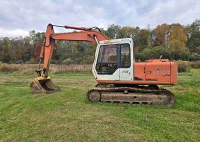 Hitachi EX100 Excavator