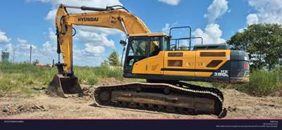 Hyundai HX380L Excavator