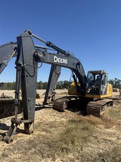 John Deere 210G LC Excavator