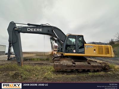 John Deere 350D LC Excavator