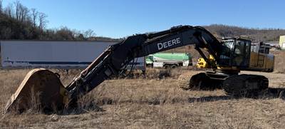 John Deere 470G LC Excavator