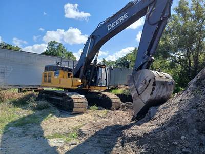John Deere Excavator