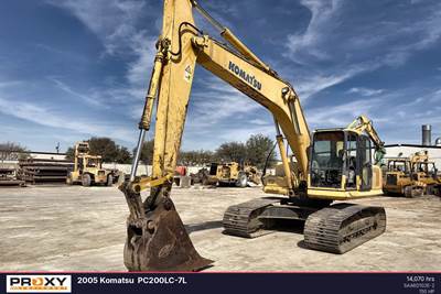 Komatsu PC200LC-7L Excavator