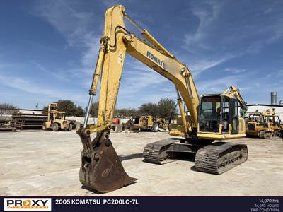 Komatsu PC200LC-7L Excavator