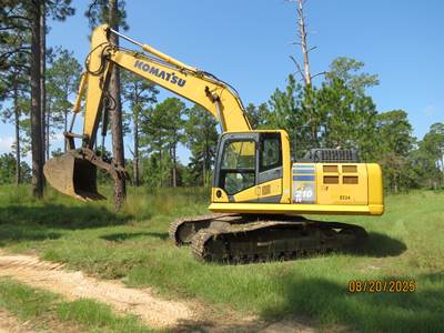 Komatsu PC210LC-11 Excavator