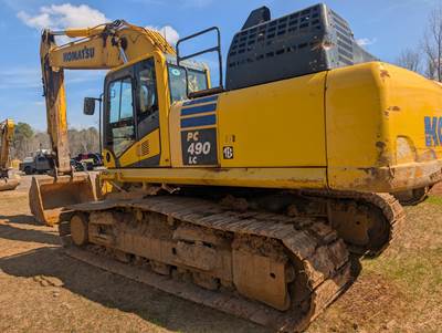 Komatsu PC490LC-11 Excavator