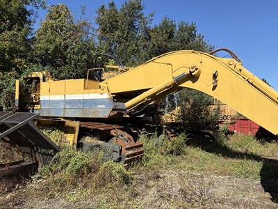 Komatsu PC650 Excavator