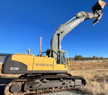 Volvo EC210CL Excavator