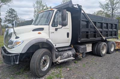 International 7600 Expeditor / Hot Shot Truck