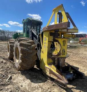 John Deere 843K Feller Buncher