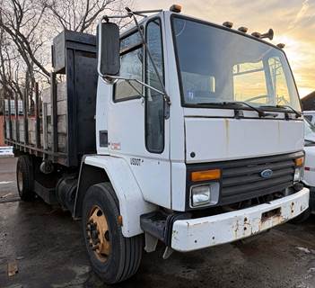 Ford CF8000 Flatbed Dump Truck