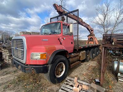 Ford 9000 Flatbed Truck Body