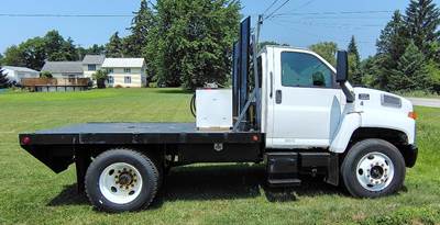 GMC C6500 Flatbed Truck