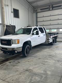 GMC Sierra 3500 Flatbed Truck