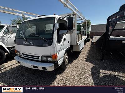Isuzu NPR Flatbed Truck