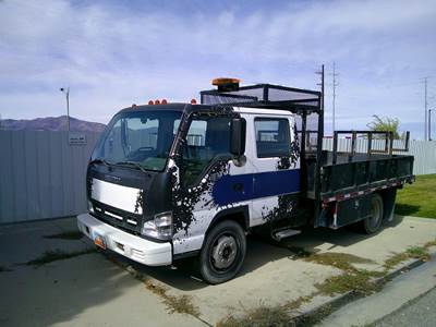 Isuzu NQR Flatbed Truck